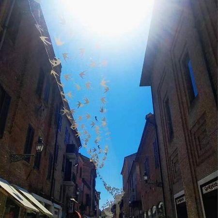 Il Nido Di Ari Lägenhet Ferrara Exteriör bild